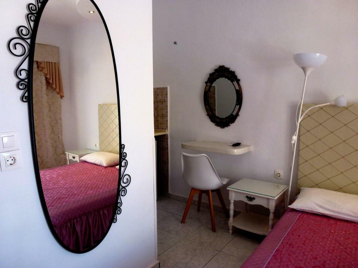 Bougainvillea Suites Kamári Eksteriør bilde