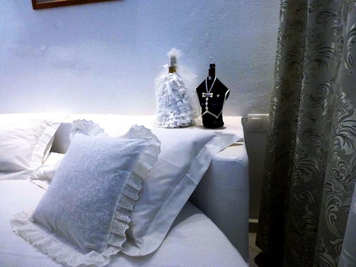 Bougainvillea Suites Kamári Eksteriør bilde