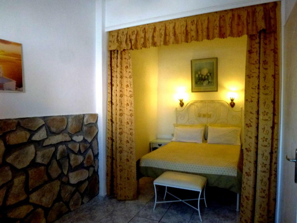 Bougainvillea Suites Kamári Eksteriør bilde